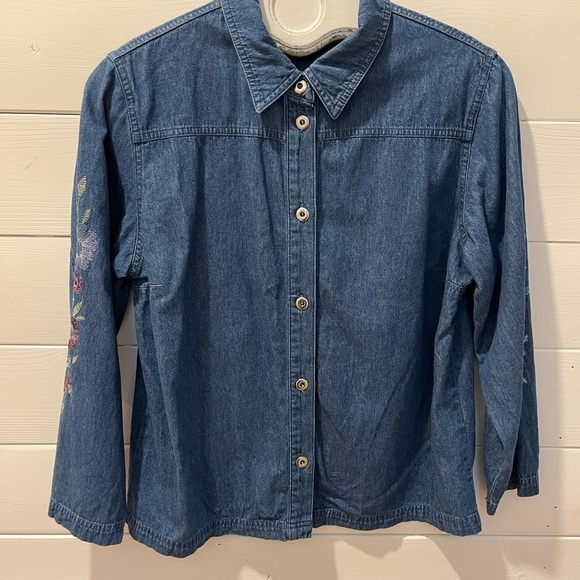 Tops - 💙 Vintage-Inspired Embroidered Denim Shirt – Size 10